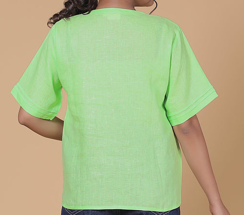 PLEATED YOKE TOP