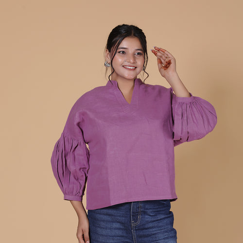 GATHERED SLEEVE TOP