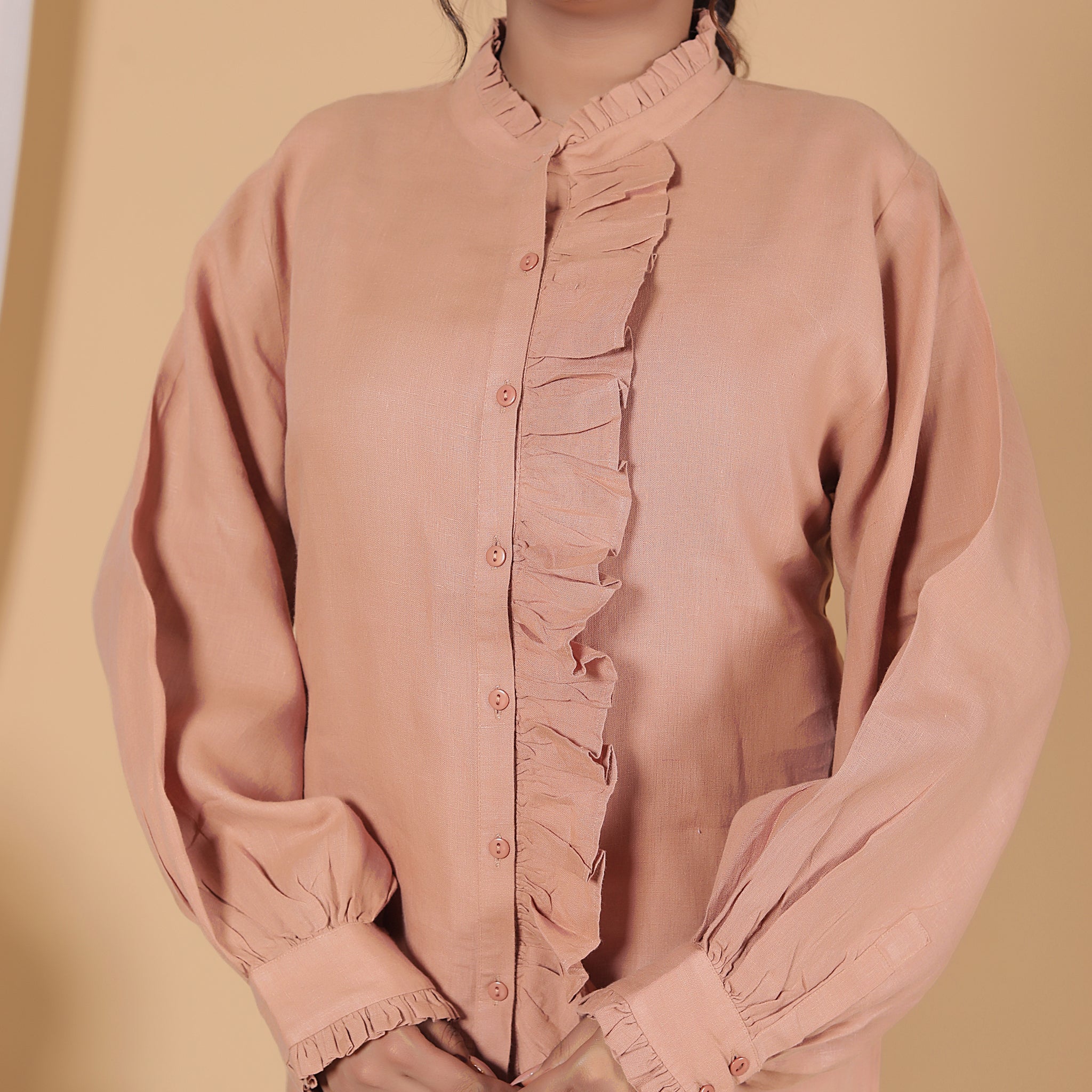 LINEN RUFFLE SHIRT