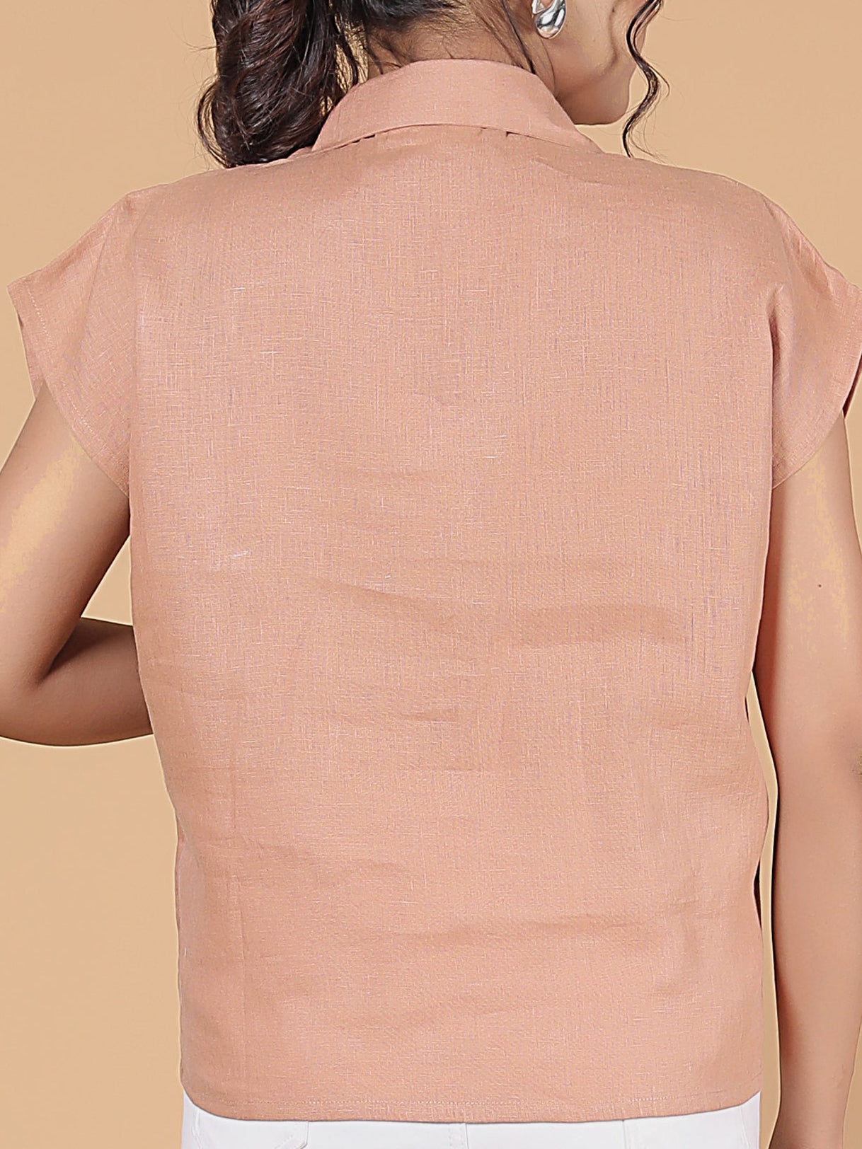 V-COLLAR TOP