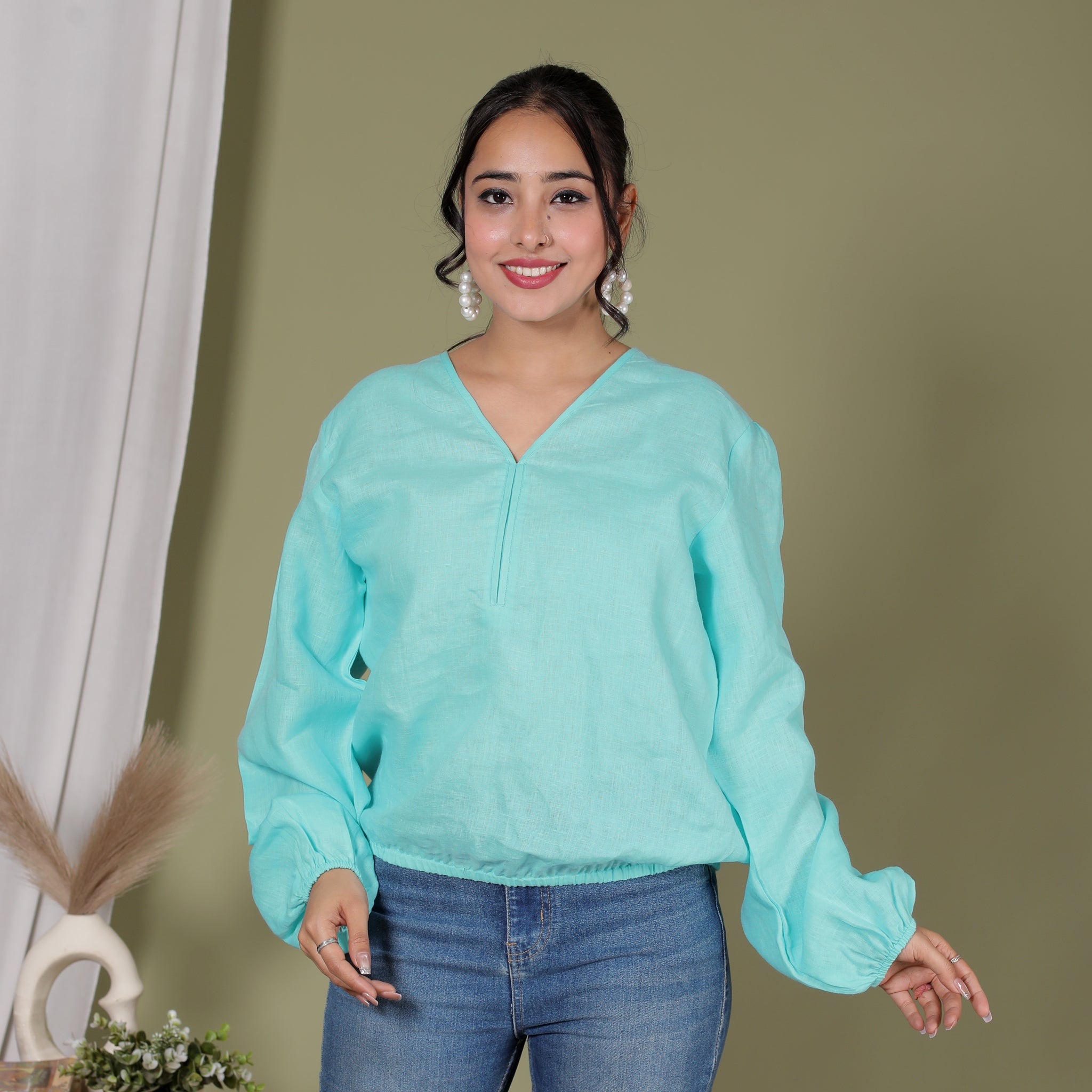 PREMIUM LINEN V-NECK TOP