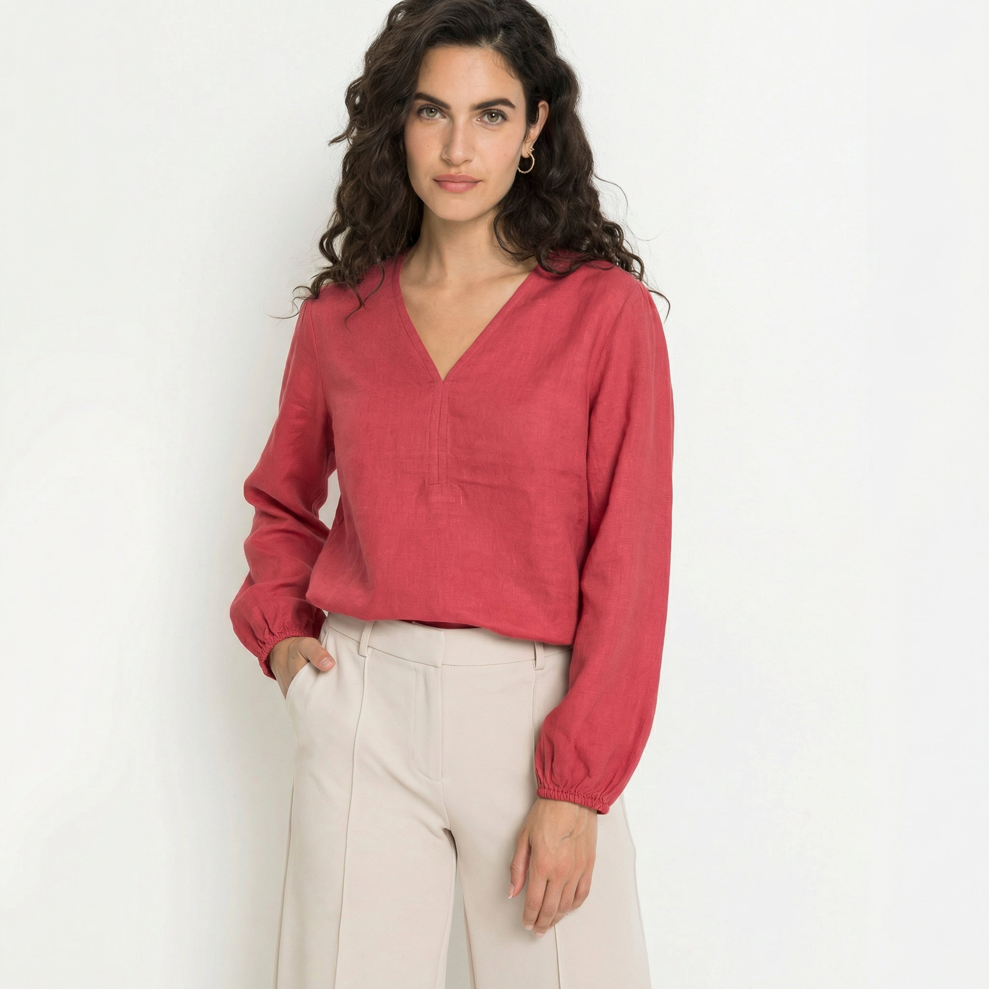 PREMIUM LINEN V-NECK TOP