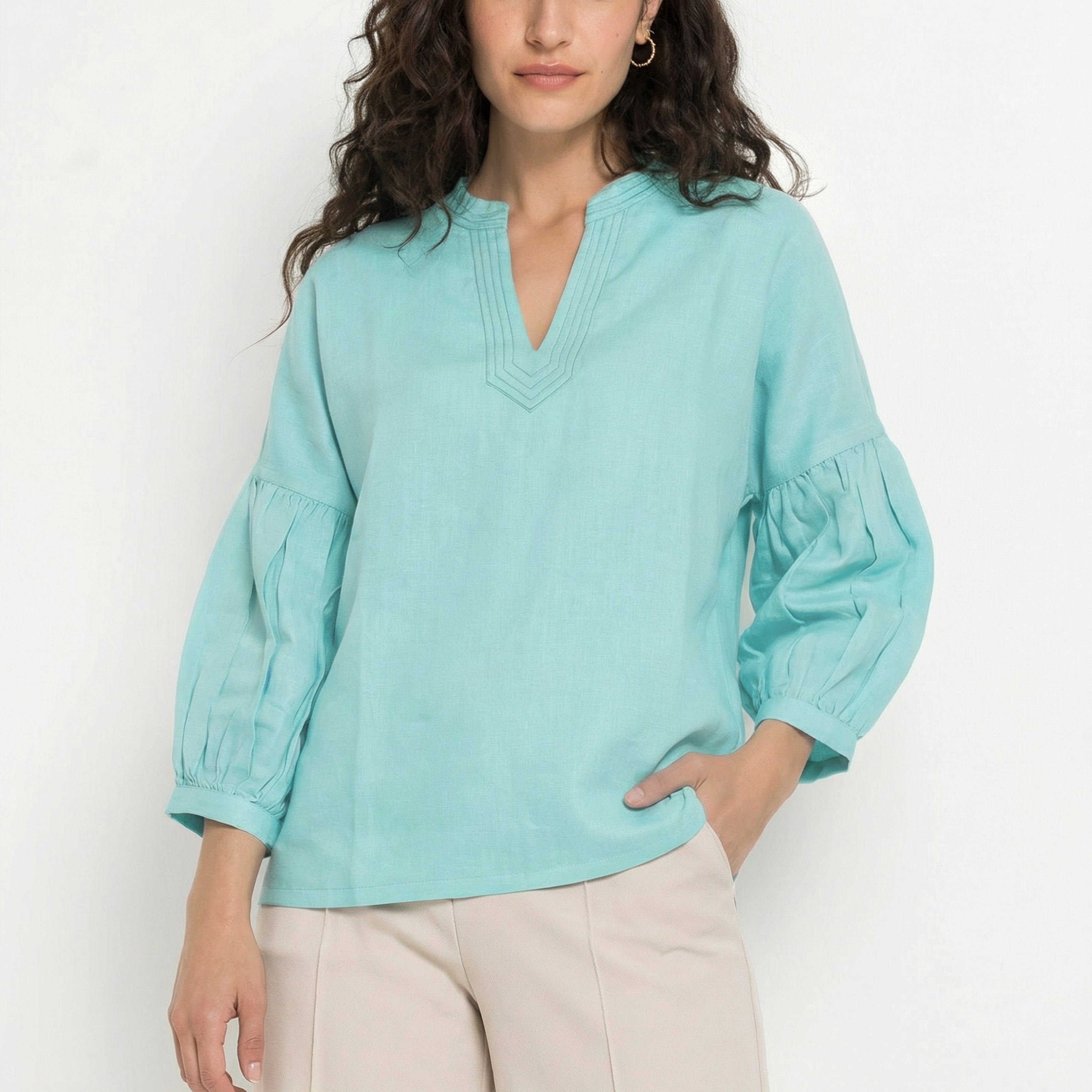 PREMIUM LINEN GATHERED YOKE TOP