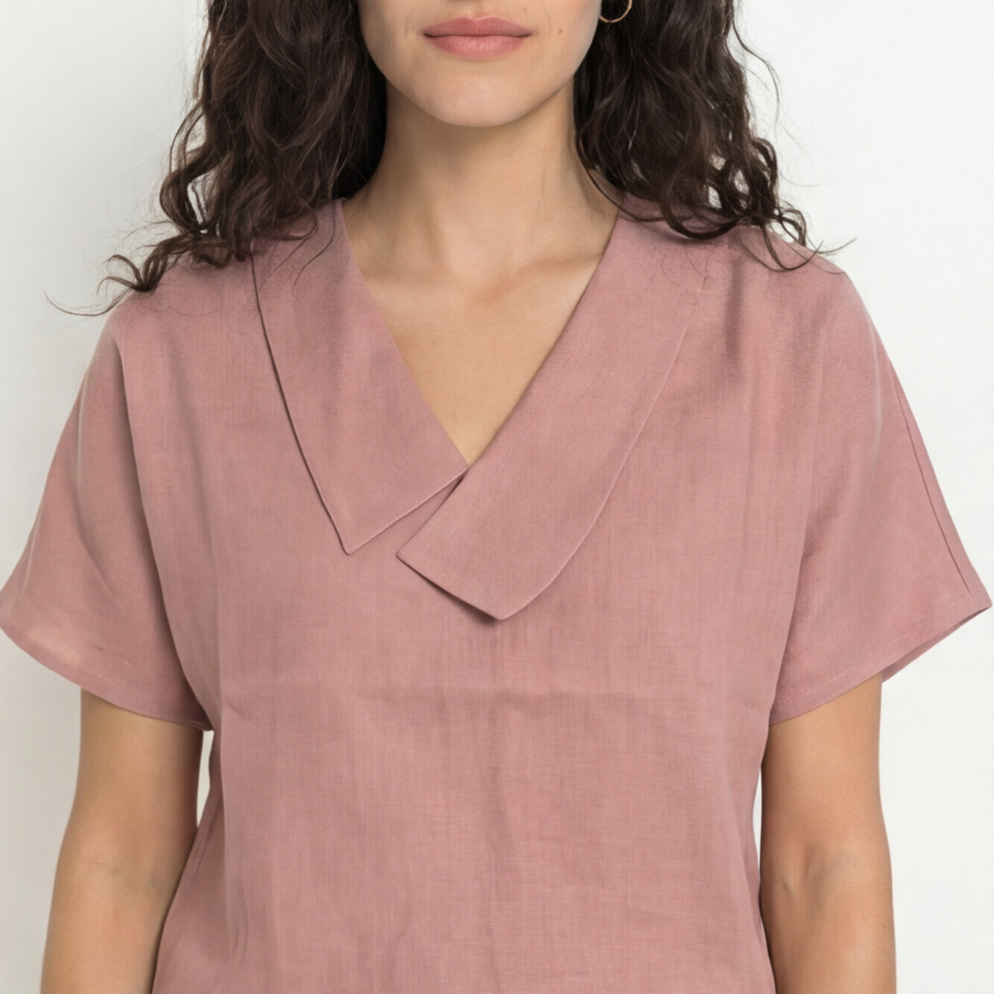 PREMIUM LINEN V-COLLAR TOP