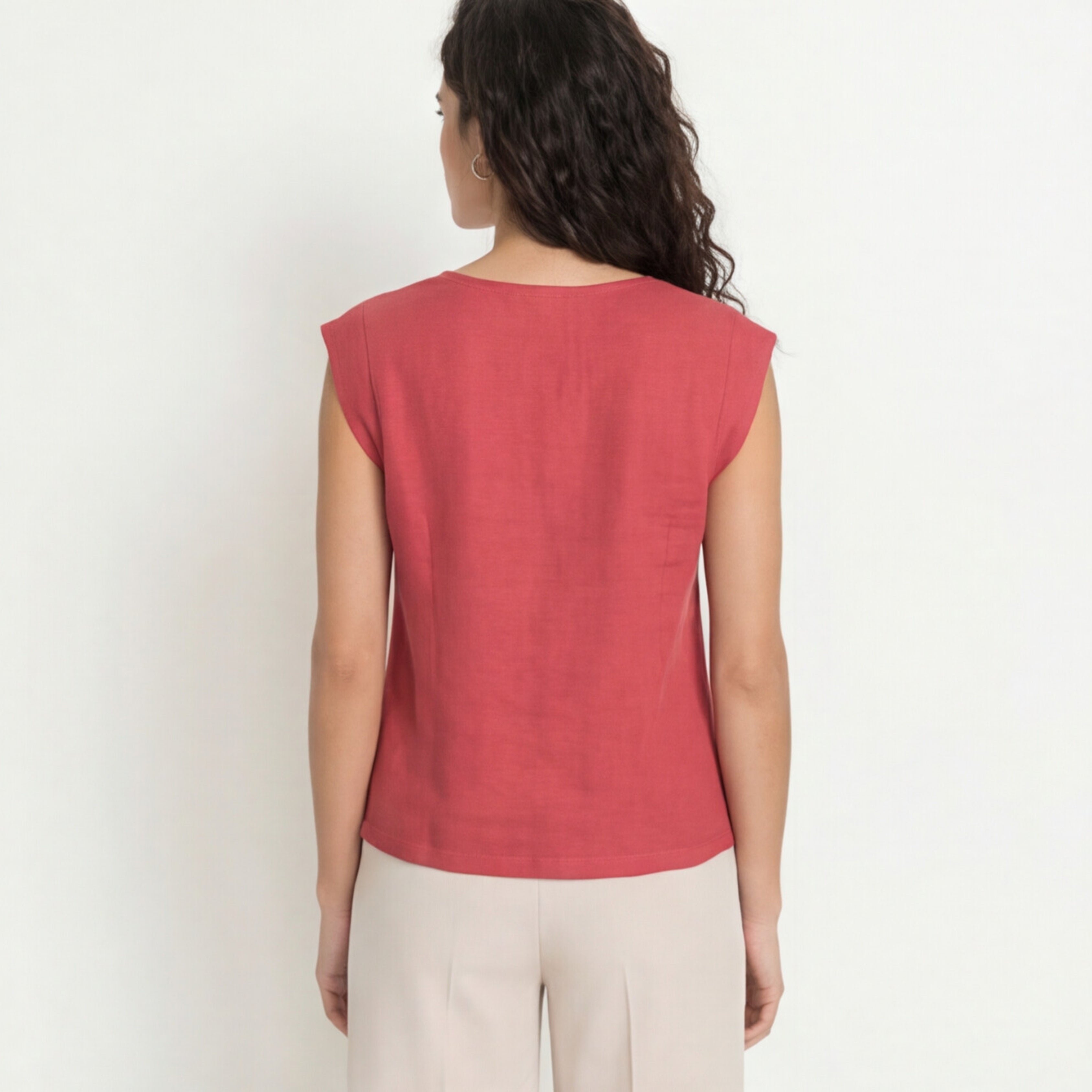 PREMIUM LINEN SLEEVLESS PLEATED TOP
