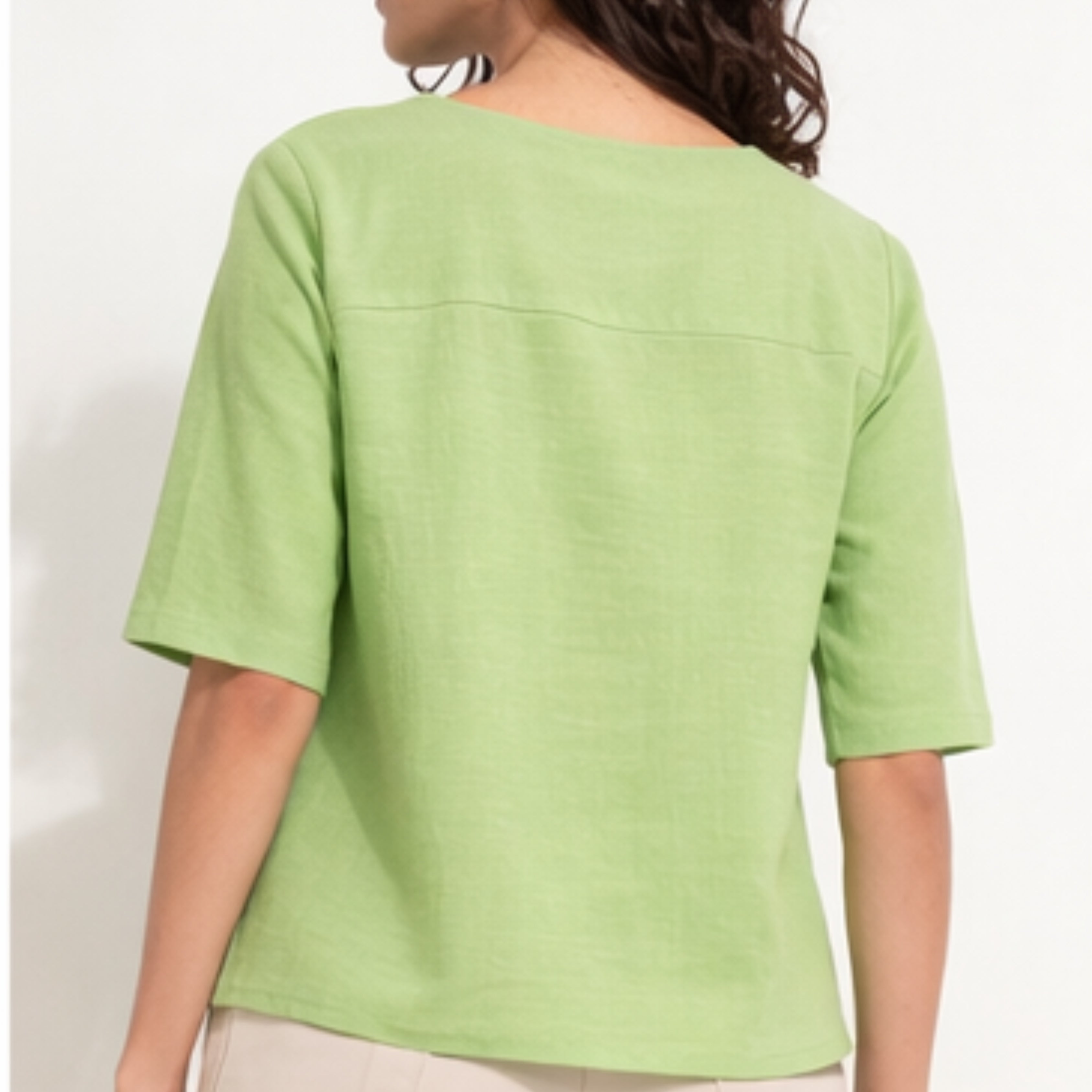 PREMIUM LINEN BUTTON-DETAIL TOP