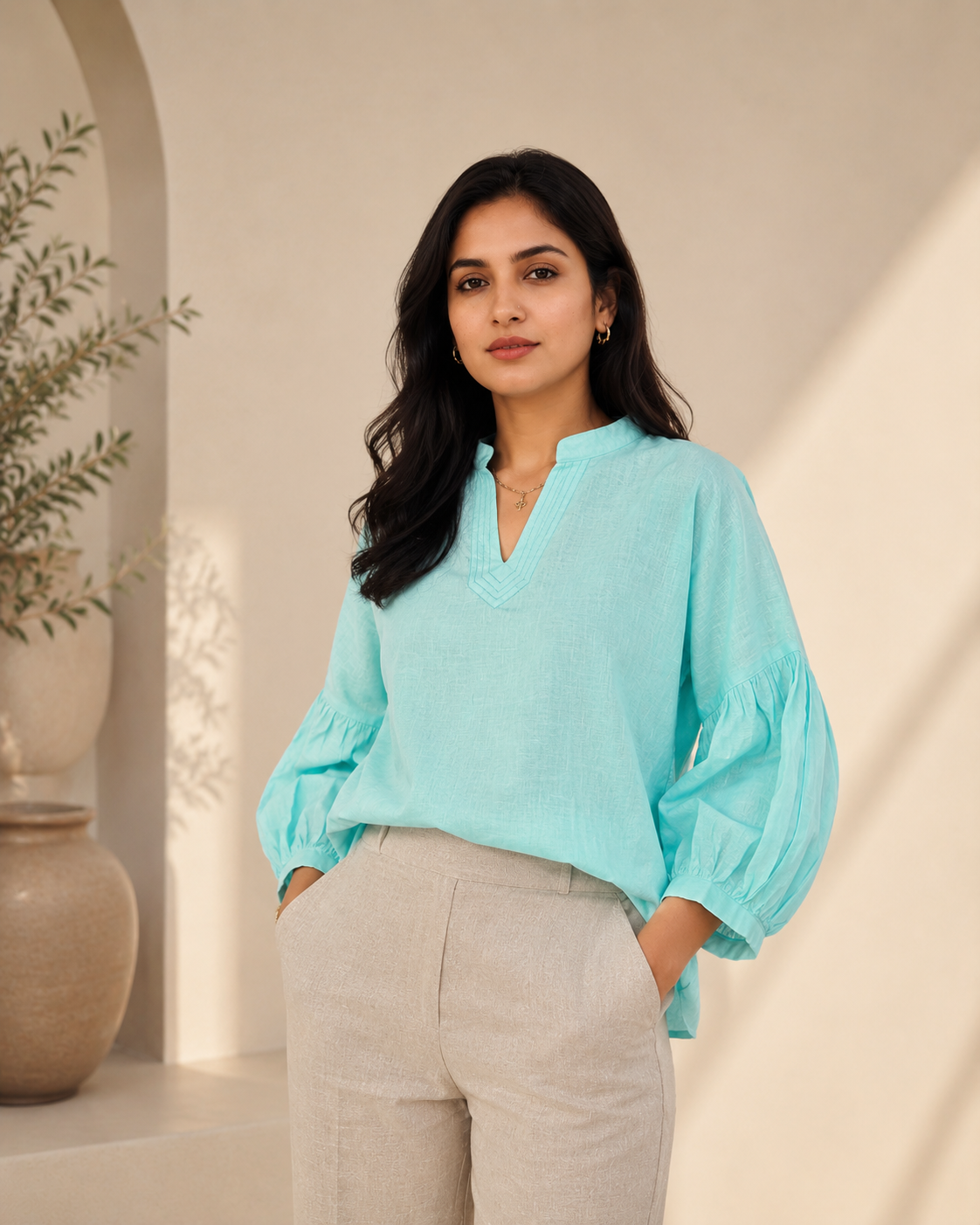 GATHERED SLEEVE TOP