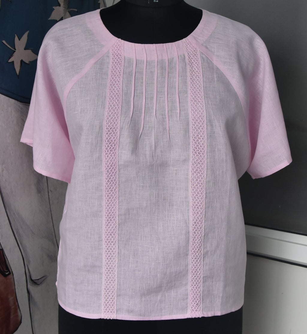 FRONT LACE TOP